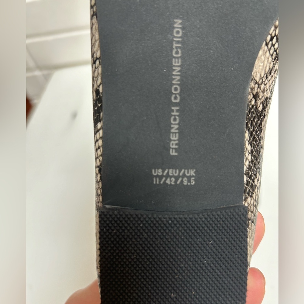 French Connection "The Emme" snake print ballet flats size 10/11 - Picture 6 of 7